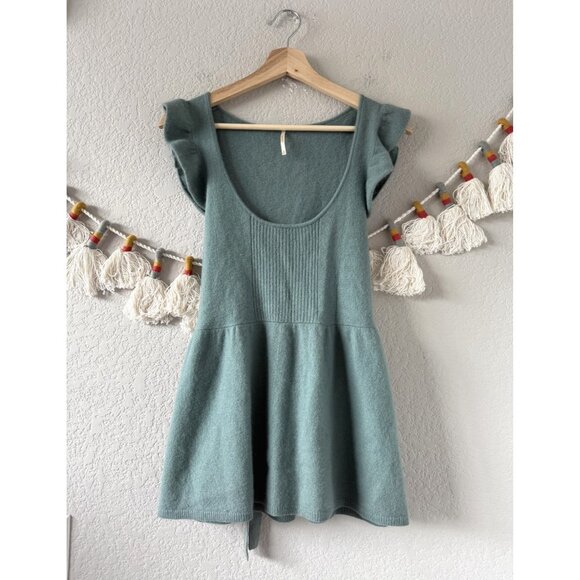 Free People 100% Lambswool Flutter Sleeve Babydoll Top - Picture 1 of 8